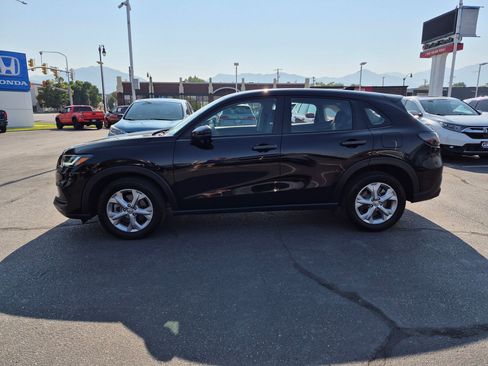 Certified 2023 Honda HR-V LX image 9