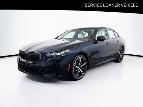 New 2026 BMW 530i xDrive w/ M Sport Package AWD/4WD image 3
