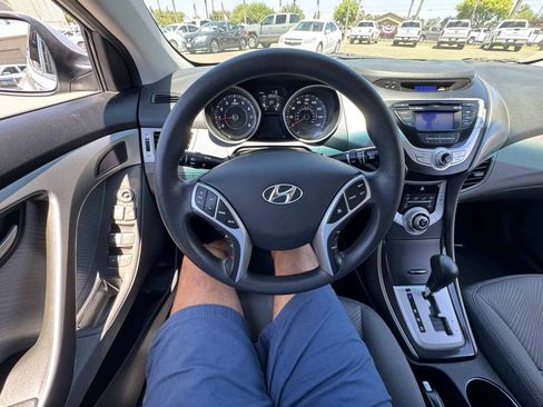 Used 2012 Hyundai Elantra GLS w/ Preferred Pkg 3 FWD image 29
