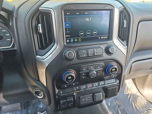 Used 2021 Chevrolet Silverado 1500 LT w/ Z71 Off-Road Package AWD/4WD image 19