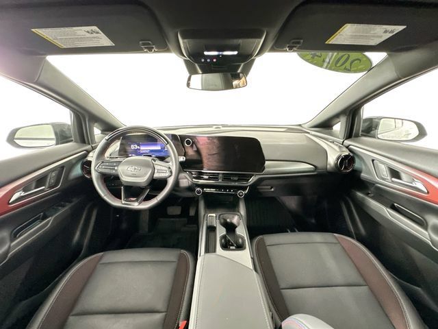 Used 2024 Chevrolet Equinox EV RS FWD image 3