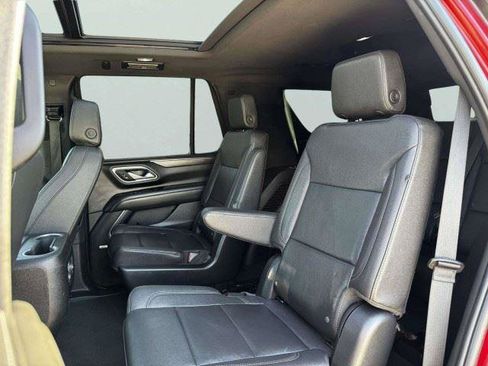 Used 2023 Chevrolet Tahoe Z71 w/ Luxury Package AWD/4WD image 36