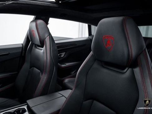 Used 2023 Lamborghini Urus S AWD/4WD image 37