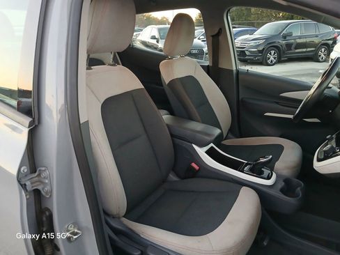 Used 2020 Chevrolet Bolt LT image 19