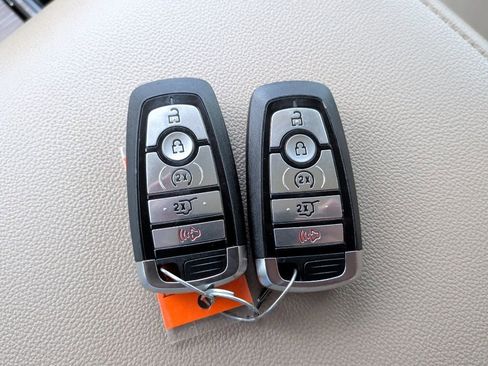 Used 2023 Ford Expedition Limited AWD/4WD image 53