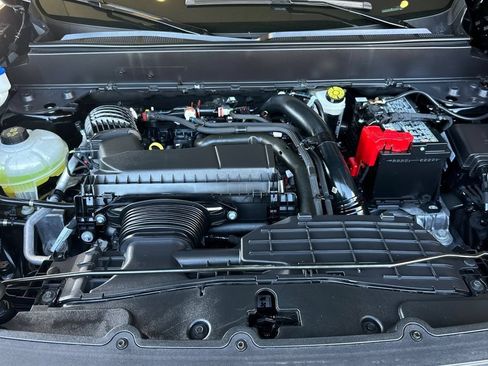 Certified 2025 Ford Maverick Tremor AWD/4WD image 21