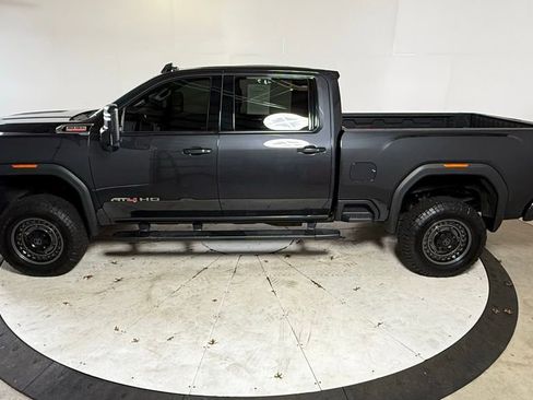 Used 2020 GMC Sierra 2500 AT4 w/ AT4 Premium Package image 4