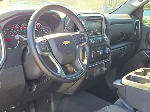 Used 2022 Chevrolet Silverado 1500 LT image 18