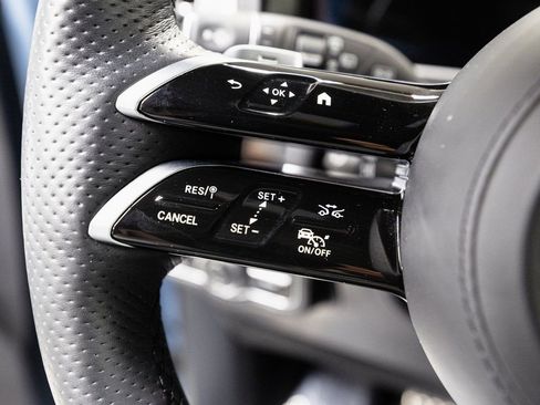 Used 2025 Mercedes-Benz G 550 image 11