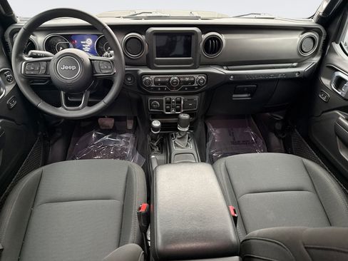 Used 2021 Jeep Wrangler Unlimited Sport image 14