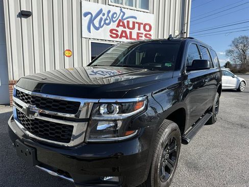 Used 2017 Chevrolet Tahoe LT image 3