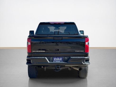 Used 2024 Chevrolet Silverado 2500 Custom w/ Custom Value Package image 6