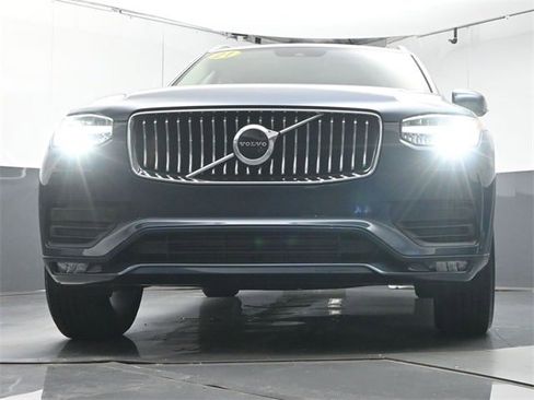 Used 2021 Volvo XC90 T5 Momentum w/ Climate Package image 35