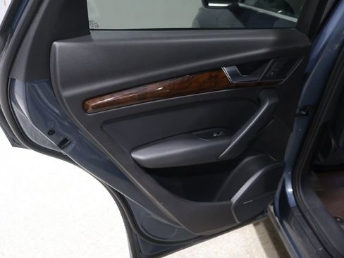Used 2018 Audi Q5 2.0T Premium image 23