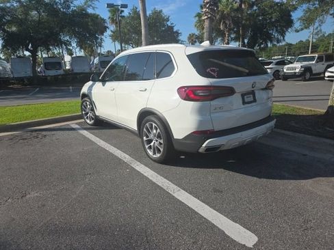 Used 2022 BMW X5 sDrive40i w/ Premium Package RWD image 3