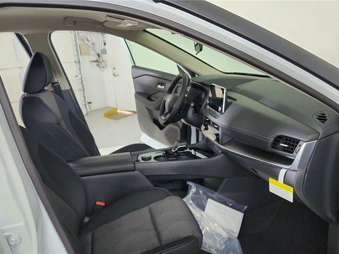 New 2026 Nissan Rogue SV image 25