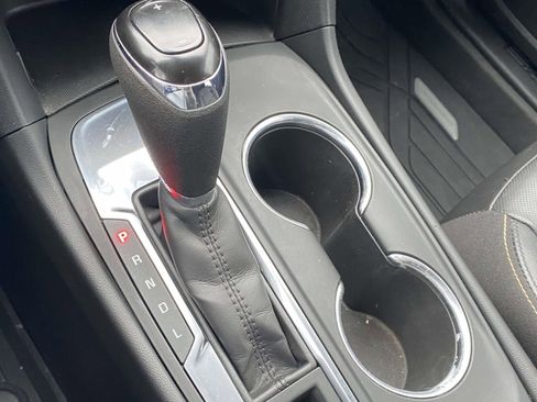 Used 2021 Chevrolet Equinox LT image 21