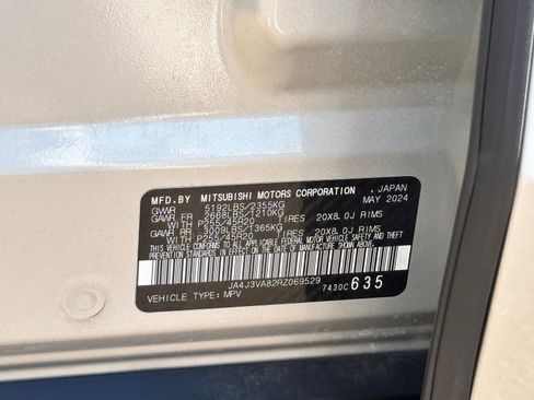 Used 2024 Mitsubishi Outlander SE image 29