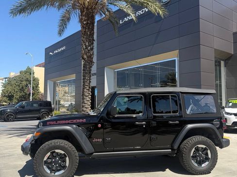 Used 2019 Jeep Wrangler Unlimited Rubicon AWD/4WD image 2
