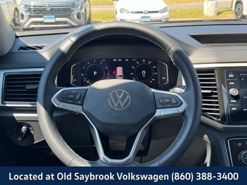 Certified 2023 Volkswagen Atlas SE w/ Panoramic Sunroof Package AWD/4WD image 19