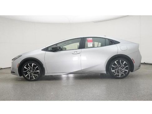 New 2026 Toyota Prius XSE image 19