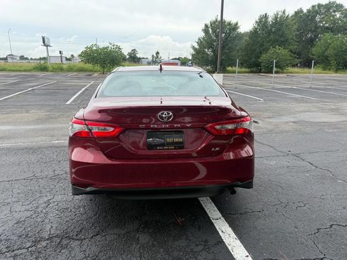 Used 2019 Toyota Camry LE FWD image 7