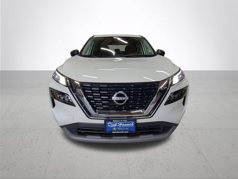 Used 2023 Nissan Rogue S AWD/4WD image 3