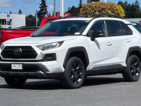 Used 2020 Toyota RAV4 TRD Off-Road w/ TRD Off-Road Weather Package AWD/4WD image 9