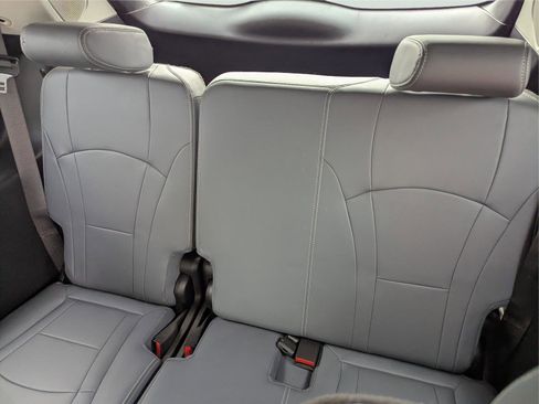 Used 2020 Buick Enclave Premium w/ Sun and Sites Package image 14