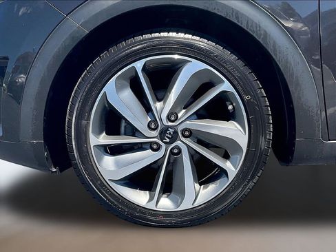 Used 2018 Kia Niro Touring FWD image 34