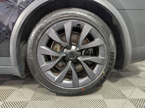 Used 2024 Tesla Model X image 24