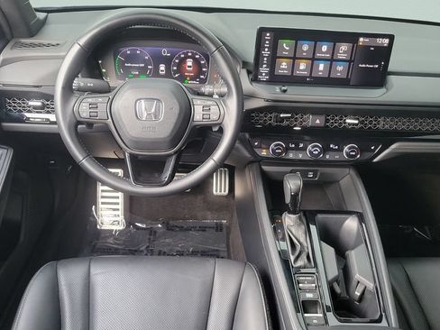 Used 2023 Honda Accord Sport image 12