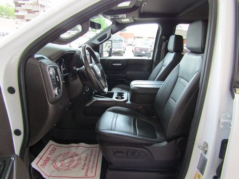 Used 2023 GMC Sierra 3500 Denali w/ Denali Ultimate Package AWD/4WD image 32
