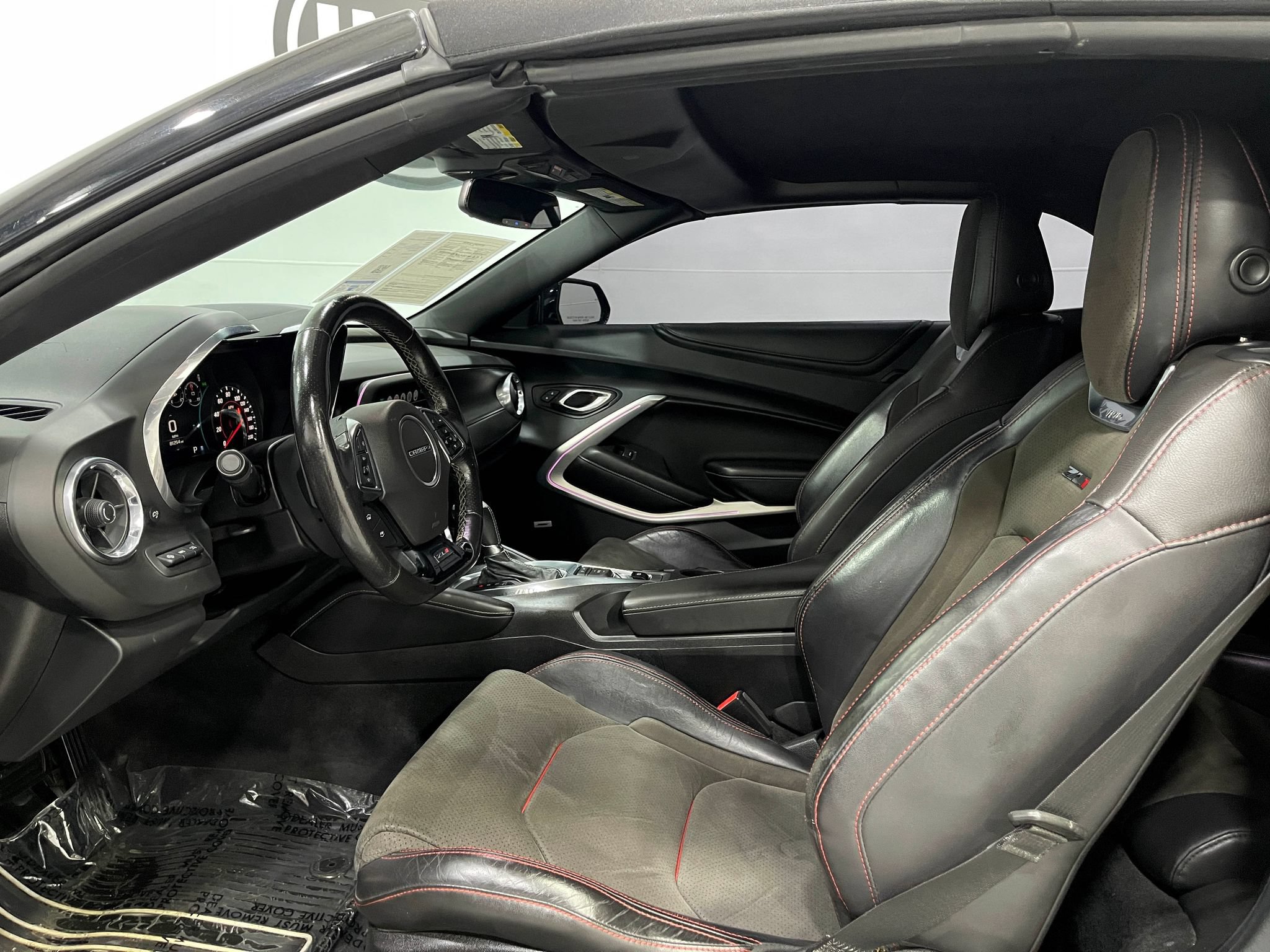 Used 2018 Chevrolet Camaro SS RWD image 11