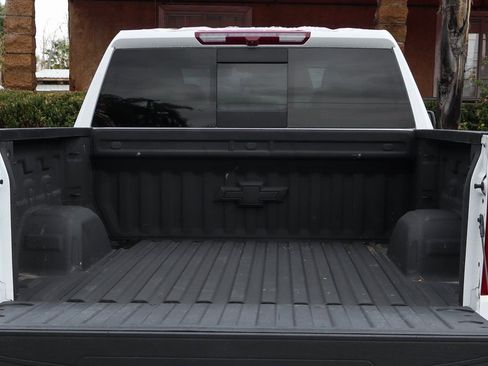 Used 2022 Chevrolet Silverado 1500 LTZ w/ LTZ Premium Package image 8