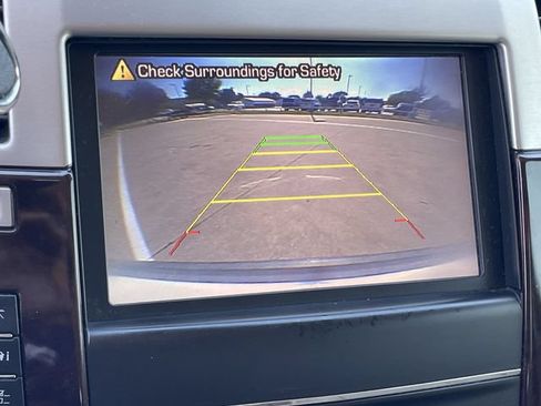 Used 2013 Cadillac Escalade AWD image 17