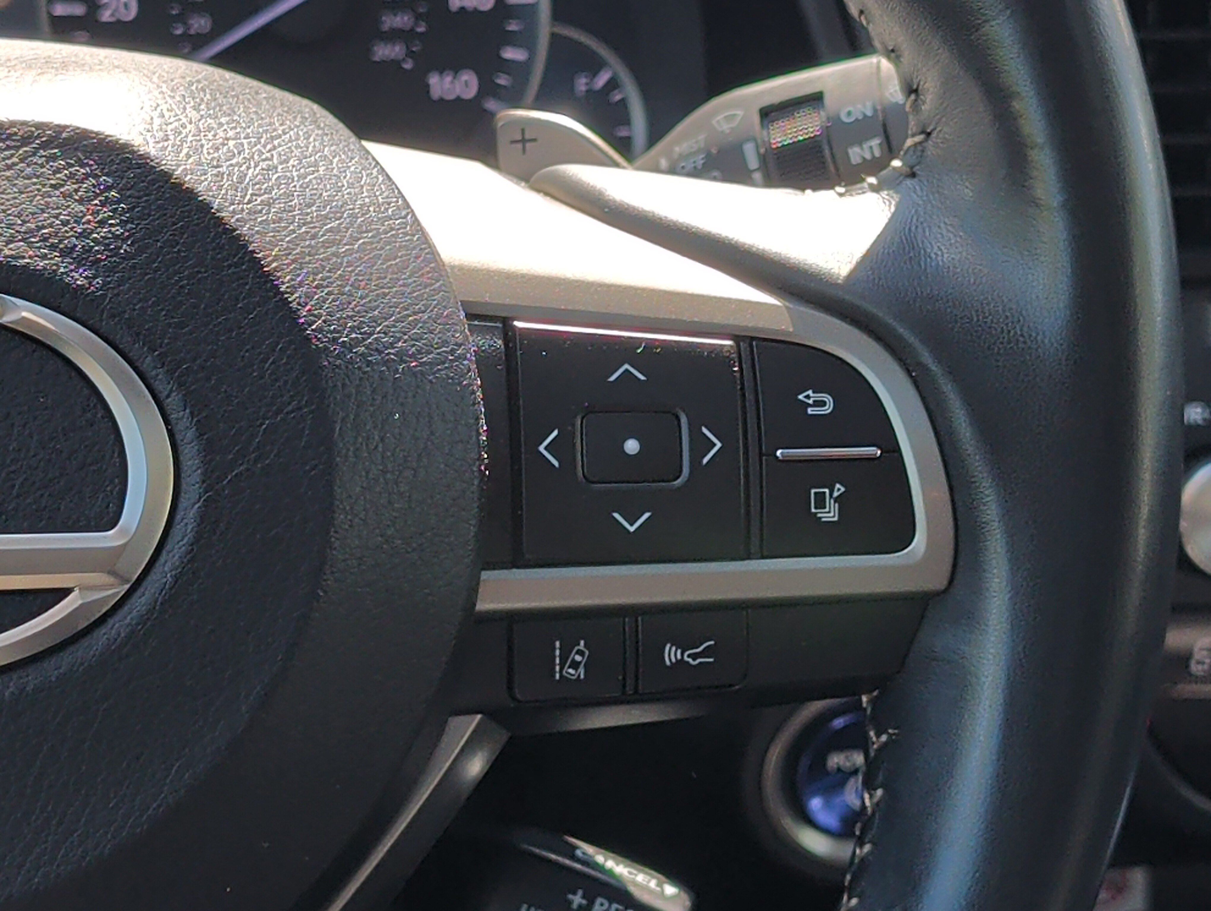 Used 2021 Lexus RX 450h AWD w/ Premium Package image 29