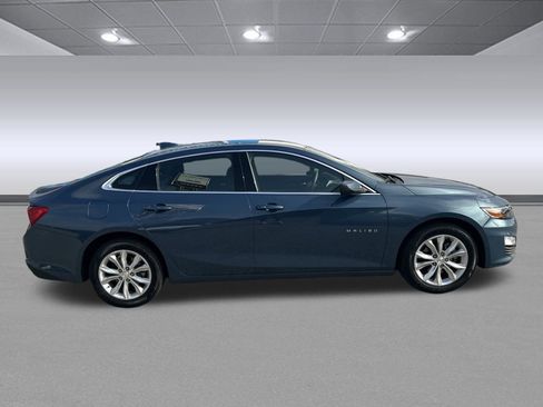Used 2024 Chevrolet Malibu LT image 2