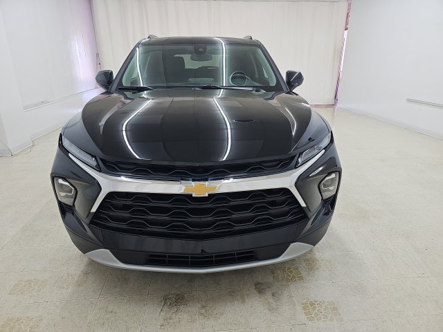 Used 2025 Chevrolet Blazer LT w/ Convenience Package FWD image 13