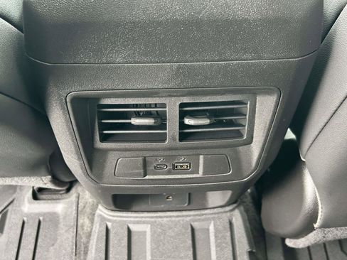 New 2026 Chevrolet Colorado ZR2 w/ Technology Package AWD/4WD image 16