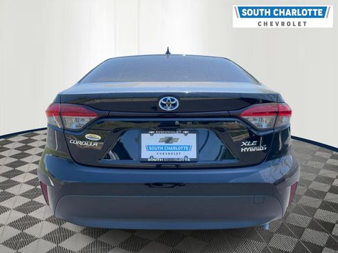 Used 2024 Toyota Corolla XLE FWD image 5