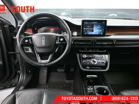 Used 2021 Lincoln Corsair Reserve w/ Elements Package AWD/4WD image 11
