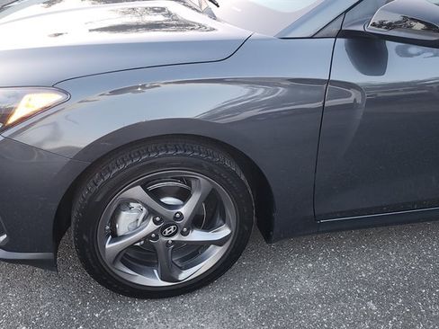 Used 2019 Hyundai Veloster 2.0 image 8