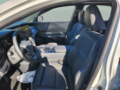 New 2026 Lexus RX 450h AWD image 11