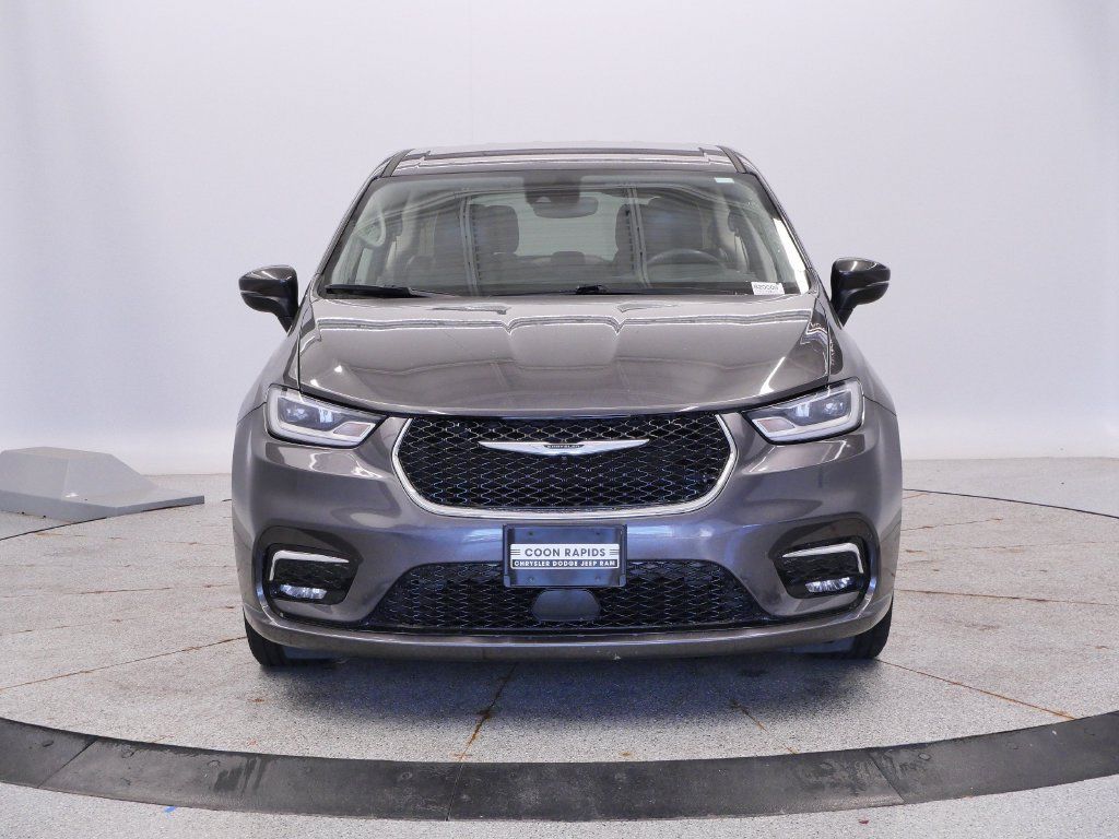 Certified 2023 Chrysler Pacifica Touring-L FWD image 11