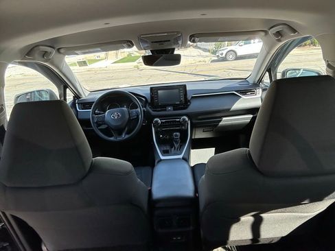 Used 2021 Toyota RAV4 XLE AWD/4WD image 6