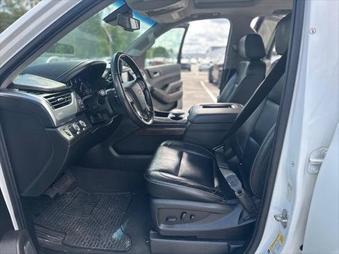 Used 2019 Chevrolet Suburban LT AWD/4WD image 11
