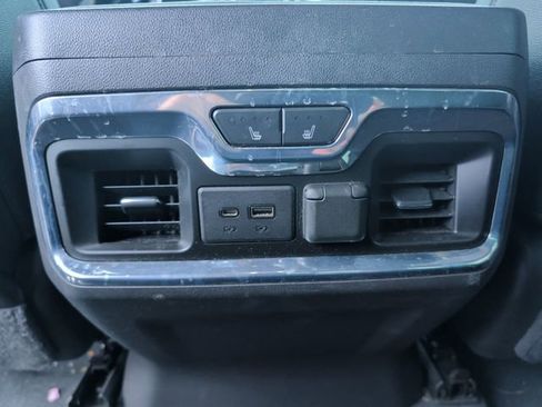 Used 2021 GMC Sierra 1500 SLT w/ SLT Convenience Package AWD/4WD image 25