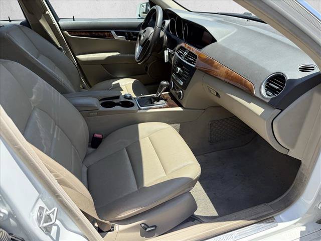 Used 2014 Mercedes-Benz C 250 Sedan image 17