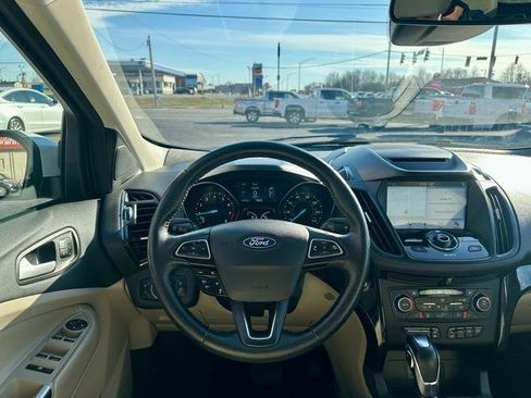 Used 2018 Ford Escape Titanium w/ Ford Safe & Smart Package image 17
